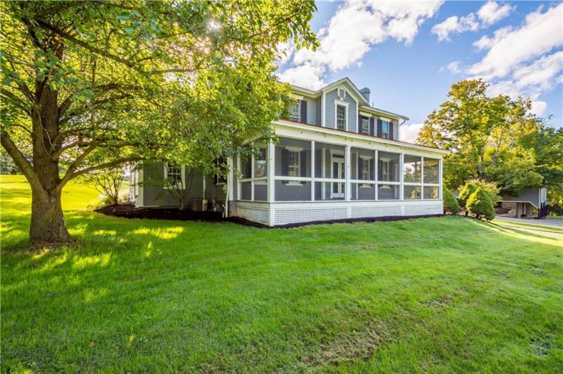 Screened in porch