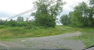 Entrance to property from North Branch Road