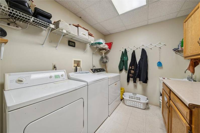 Laundry/Break room area