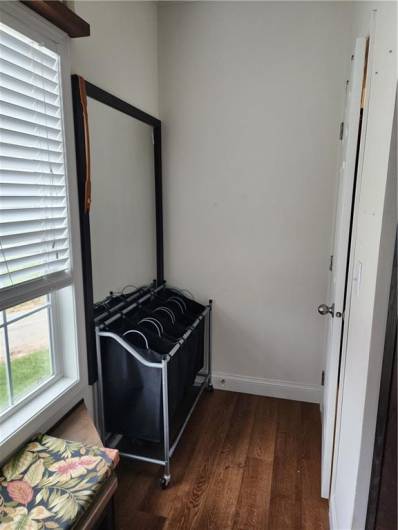 Master suite walk-in closet