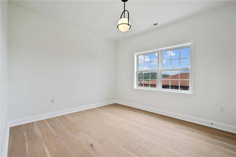 Guest bedroom