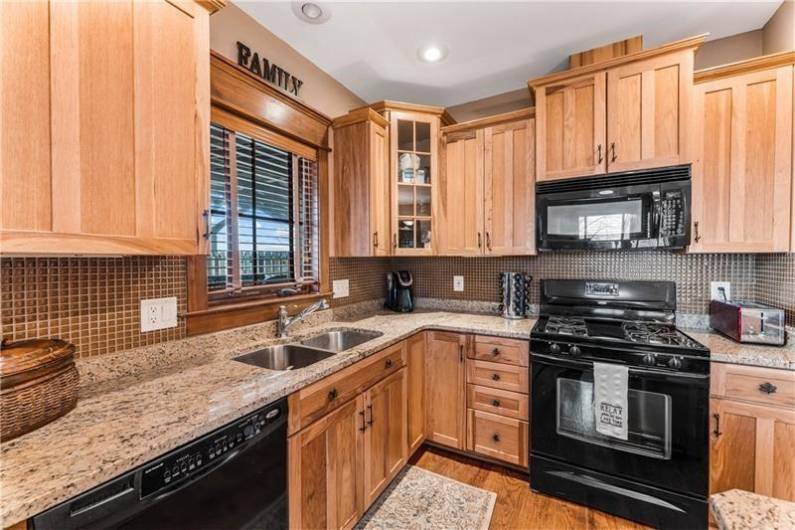 Unit 301- owner luxury suite kitchen, granite counter