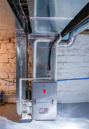 Brand new furnace & central air