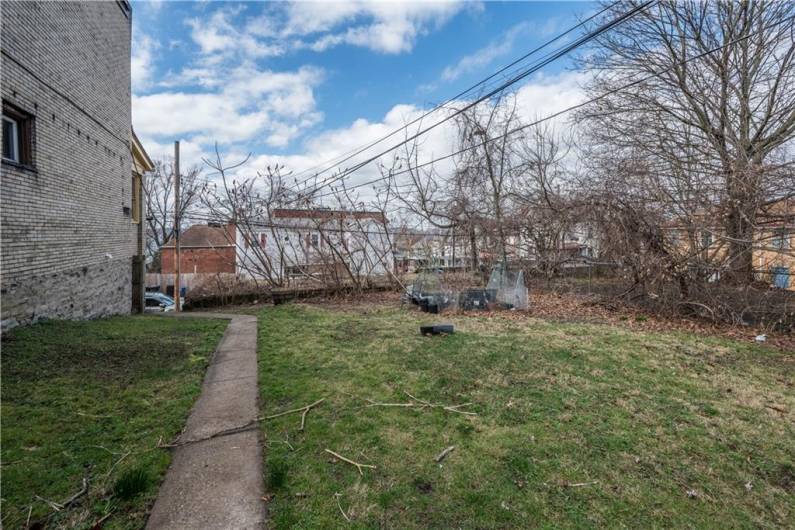 4-Car Detached Garage