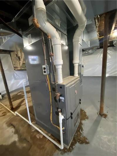 GAS FURNACE