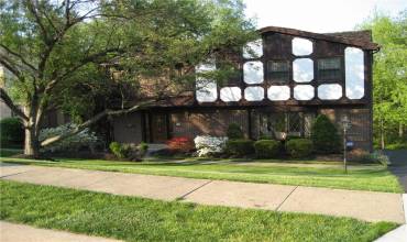 219 Main Entrance Dr, Pittsburgh, PA 15228, 4 Bedrooms Bedrooms, ,2.1 BathroomsBathrooms,Lease,For Sale,Main Entrance Dr,1652692