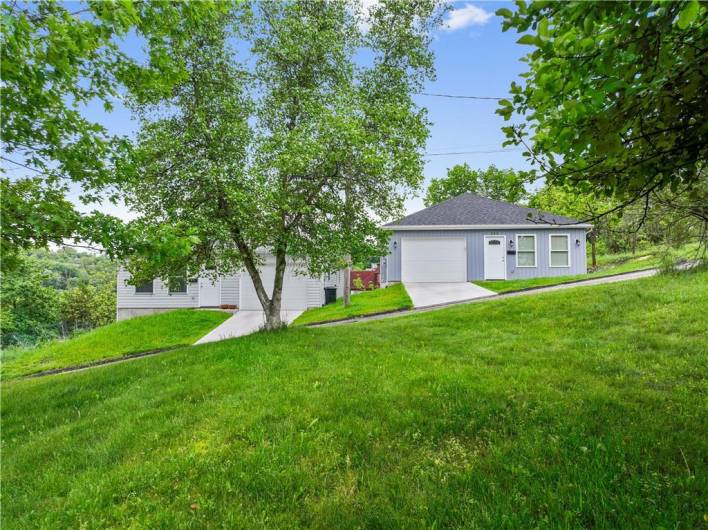 BUILD YOUR DREAM HOME WITH A PITTSBURGH SKYLINE VIEW!