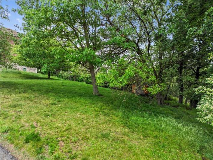 BUILD YOUR DREAM HOME WITH A PITTSBURGH SKYLINE VIEW!