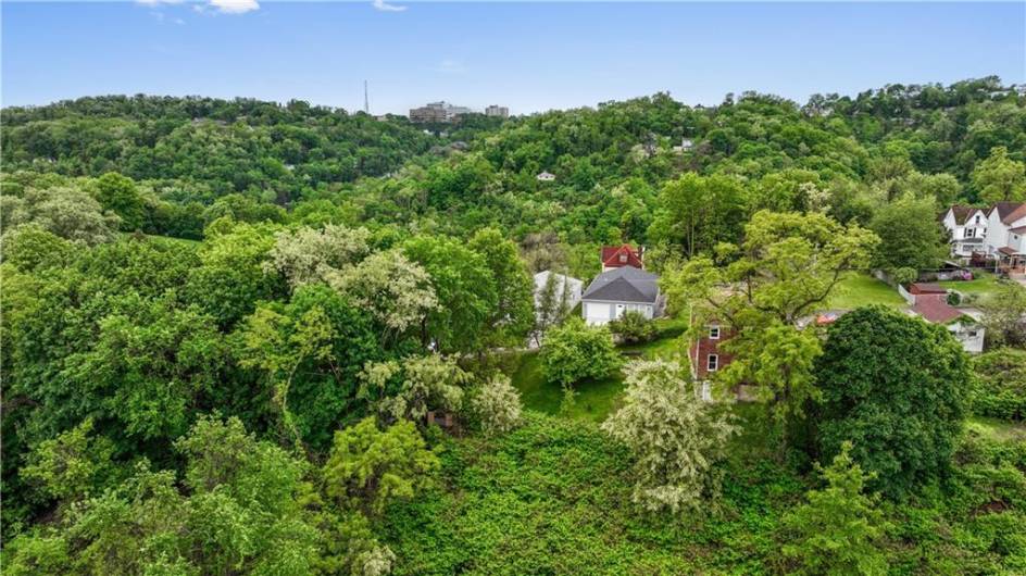 BUILD YOUR DREAM HOME WITH A PITTSBURGH SKYLINE VIEW!