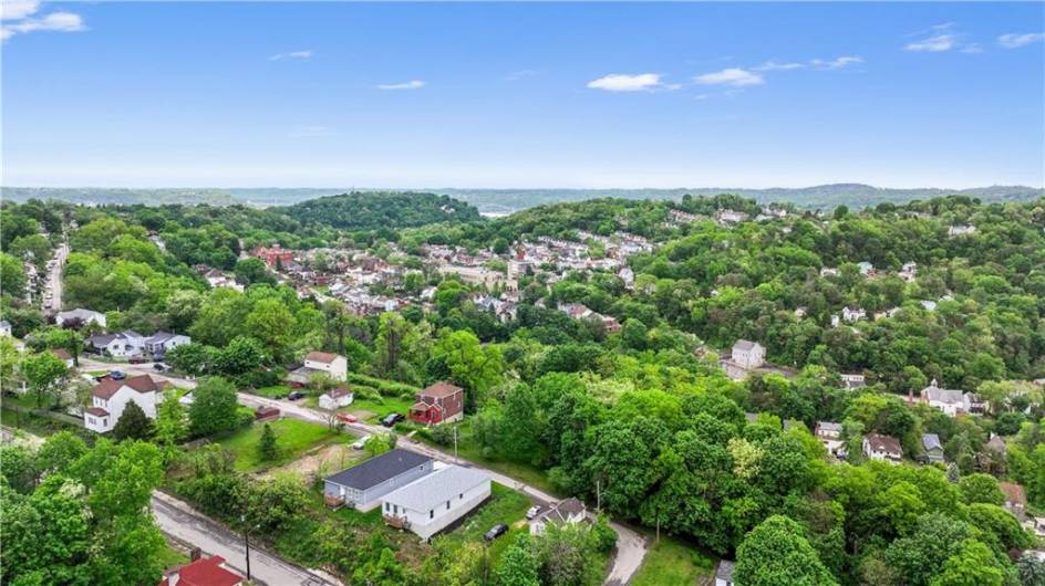 BUILD YOUR DREAM HOME WITH A PITTSBURGH SKYLINE VIEW!