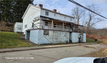 43 Cherry St, Ellsworth, PA 15331, 4 Bedrooms Bedrooms, ,2 BathroomsBathrooms,Residential,For Sale,Cherry St,1641370