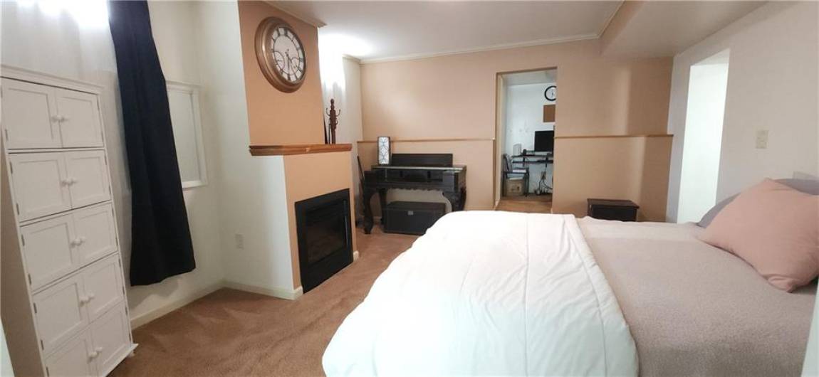 Nice Sized Living room or additional Bedroom