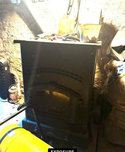 woodburner in base