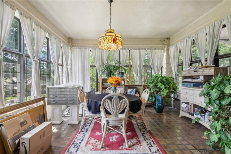 SOLARIUM WITH ACCESS TO INDOOR SWIMMING POOL