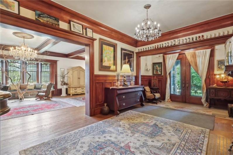 FOYER