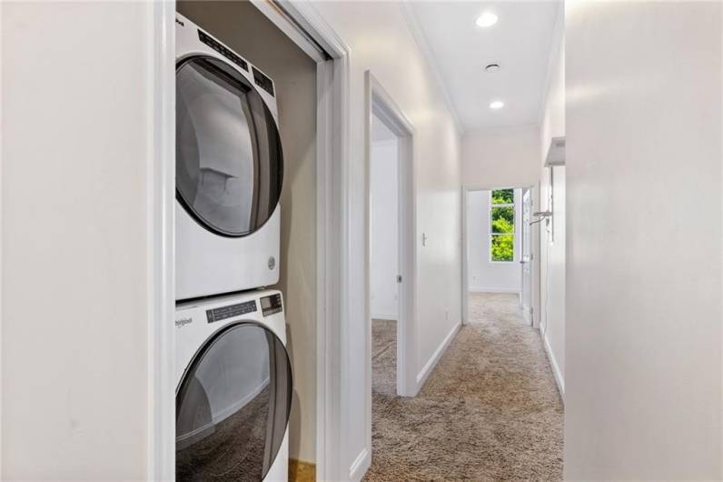 Washer/Dryer near bedrooms and bathroom