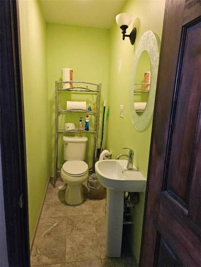 Half Bath 402 Sde