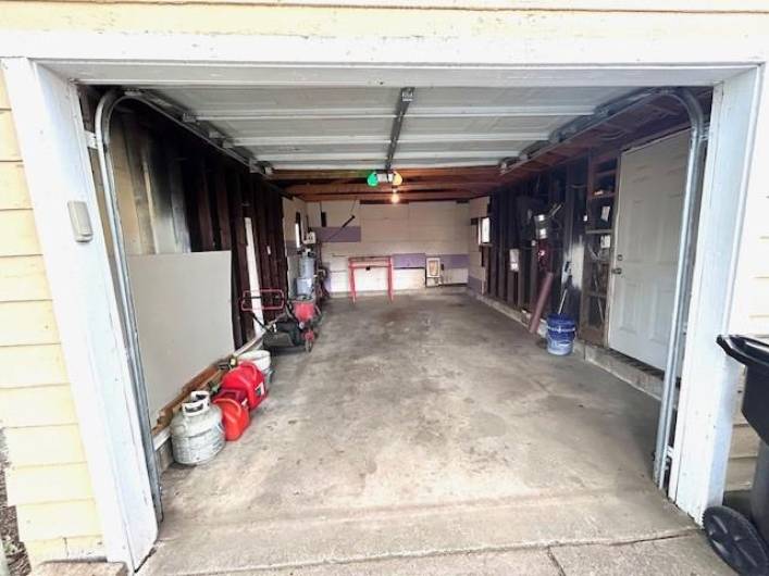 Detached Garage Int.