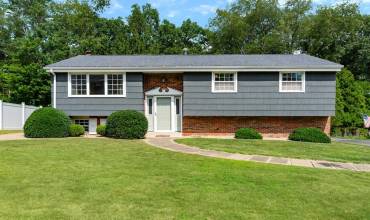 703 Mica Drive, Allison Park, PA 15101, 3 Bedrooms Bedrooms, ,2 BathroomsBathrooms,Residential,For Sale,Mica Drive,1661450