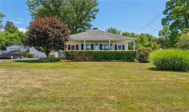 110 Greystone Lane, Butler, PA 16002, 3 Bedrooms Bedrooms, 6 Rooms Rooms,1 BathroomBathrooms,Residential,For Sale,Greystone Lane,1661691
