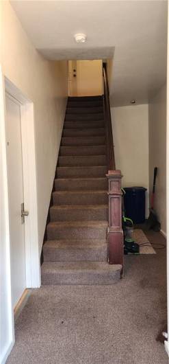 Entrance. Two apartments each floor.