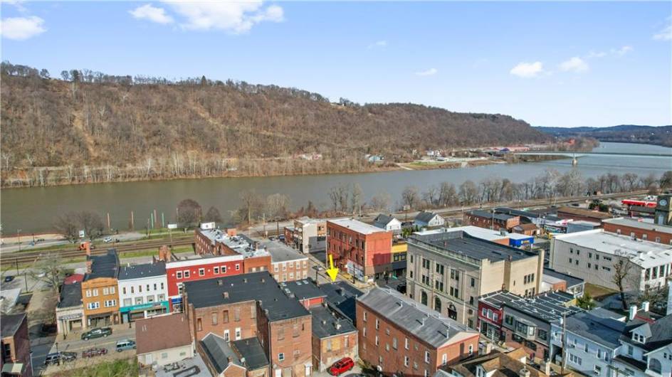 Right in the center of town, this RENTED mix-use building is ready for it's new owner
