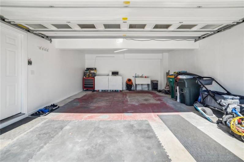 Garage with utility tub