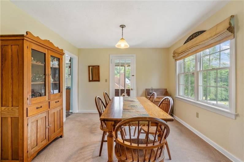 door to patio in dining room