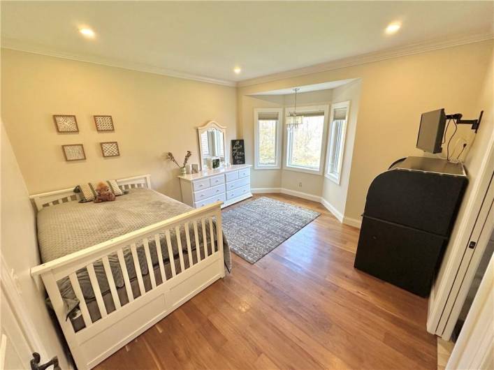 4th bed