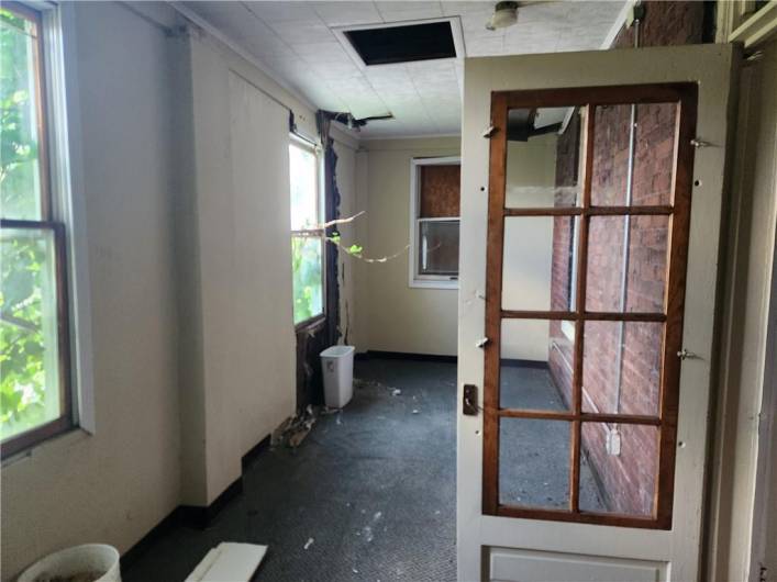 apartment rear enclosed porch