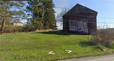 Barn is on property.