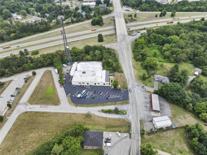 EASY ACCESS right off of I-376