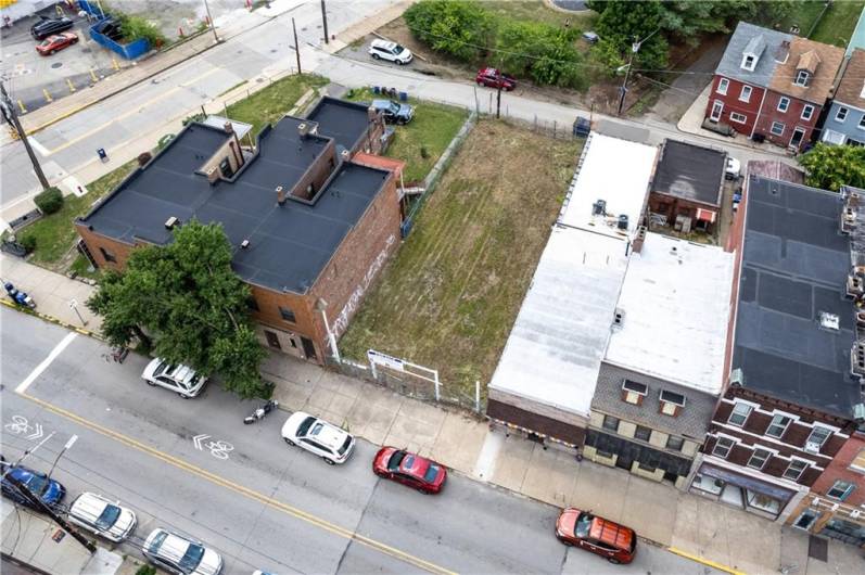 Great lot 40 X 100 - zoned LNC District.