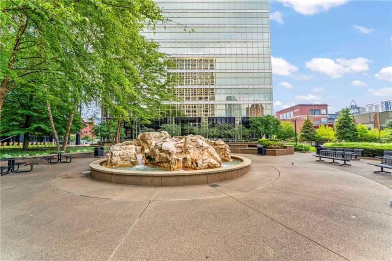 112 Washington Place, Pittsburgh, PA 15219, 1 Bedroom Bedrooms, 4 Rooms Rooms,1 BathroomBathrooms,Residential,For Sale,Washington Place,1664403