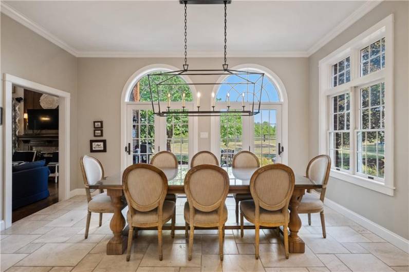 Kitchen Seating Area