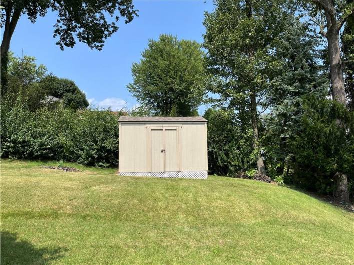 Spacious shed.