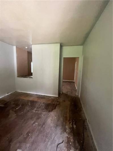 512 Glenn Street, Wilmerding, PA 15148, 2 Bedrooms Bedrooms, ,1 BathroomBathrooms,Residential,For Sale,Glenn Street,1664946