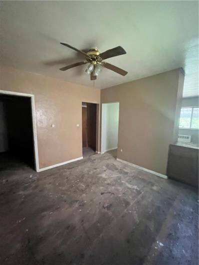 512 Glenn Street, Wilmerding, PA 15148, 2 Bedrooms Bedrooms, ,1 BathroomBathrooms,Residential,For Sale,Glenn Street,1664946