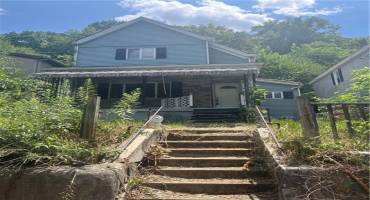 512 Glenn Street, Wilmerding, PA 15148, 2 Bedrooms Bedrooms, ,1 BathroomBathrooms,Residential,For Sale,Glenn Street,1664946
