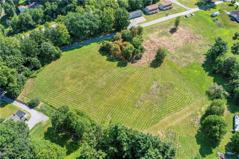 110 Douglass Rd Lot #133, Beaver Falls, PA 15010, ,Farm-acreage-lot,For Sale,Douglass Rd Lot #133,1664920