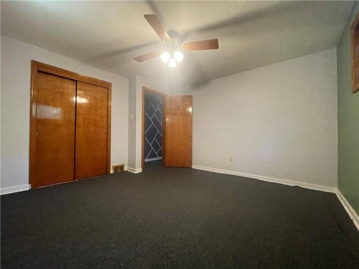 60 Windvale Dr, Pittsburgh, PA 15236, 3 Bedrooms Bedrooms, 7 Rooms Rooms,2 BathroomsBathrooms,Residential,For Sale,Windvale Dr,1665077