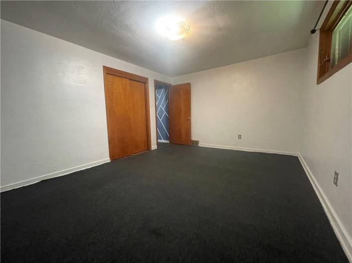 60 Windvale Dr, Pittsburgh, PA 15236, 3 Bedrooms Bedrooms, 7 Rooms Rooms,2 BathroomsBathrooms,Residential,For Sale,Windvale Dr,1665077