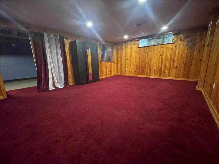 60 Windvale Dr, Pittsburgh, PA 15236, 3 Bedrooms Bedrooms, 7 Rooms Rooms,2 BathroomsBathrooms,Residential,For Sale,Windvale Dr,1665077