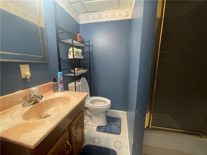 60 Windvale Dr, Pittsburgh, PA 15236, 3 Bedrooms Bedrooms, 7 Rooms Rooms,2 BathroomsBathrooms,Residential,For Sale,Windvale Dr,1665077