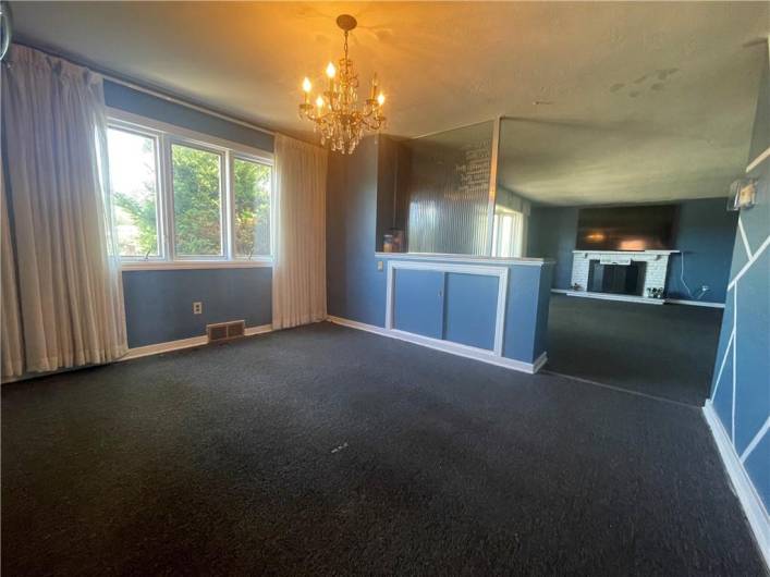 60 Windvale Dr, Pittsburgh, PA 15236, 3 Bedrooms Bedrooms, 7 Rooms Rooms,2 BathroomsBathrooms,Residential,For Sale,Windvale Dr,1665077