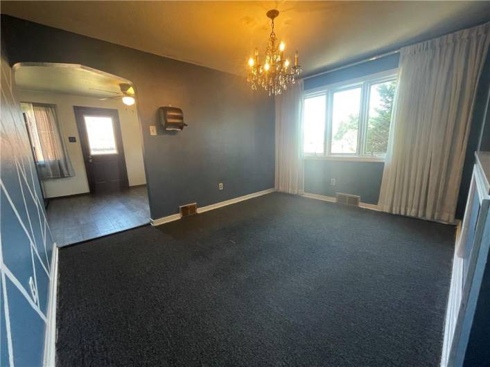 60 Windvale Dr, Pittsburgh, PA 15236, 3 Bedrooms Bedrooms, 7 Rooms Rooms,2 BathroomsBathrooms,Residential,For Sale,Windvale Dr,1665077