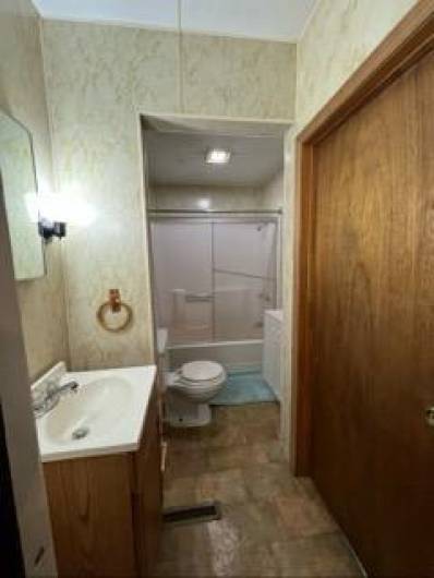 main floor full bathroom