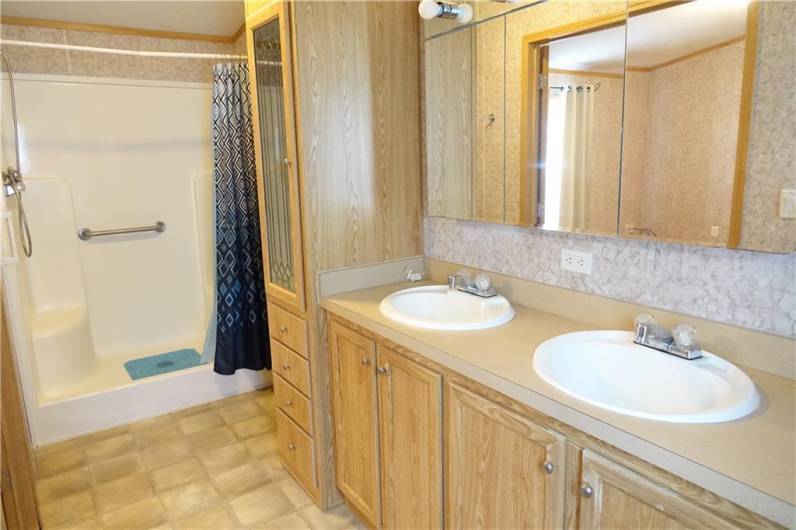 229 Baxter Lane, Butler, PA 16001, 3 Bedrooms Bedrooms, ,2 BathroomsBathrooms,Residential,For Sale,Baxter Lane,1666097