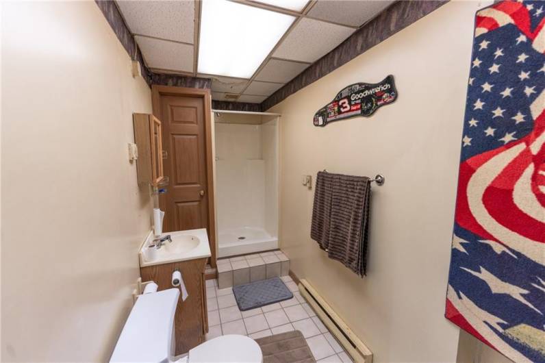 Full Bathroom