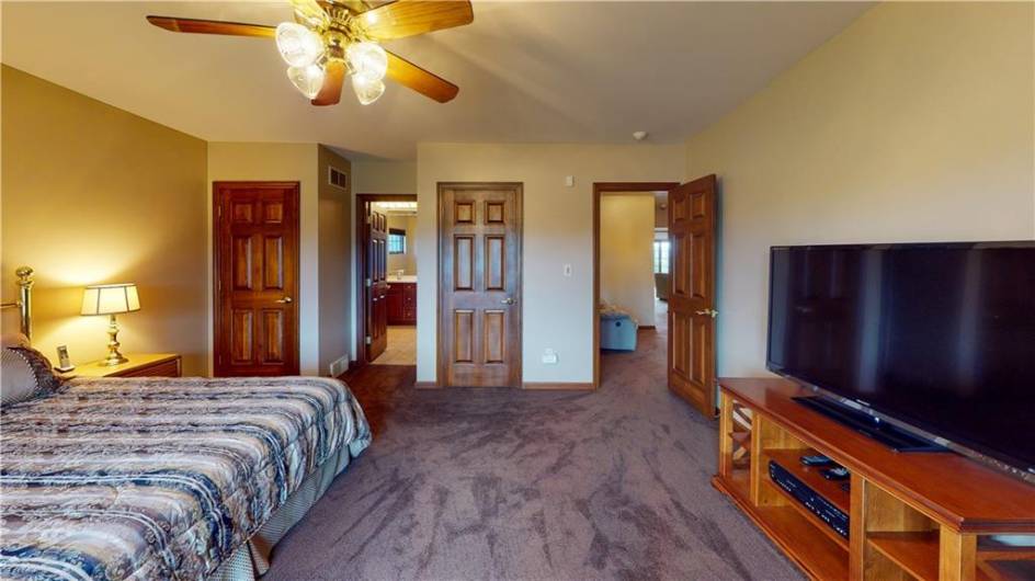 1490 Olde Stable Lane, Moon Township, PA 15108, 3 Bedrooms Bedrooms, 12 Rooms Rooms,4.1 BathroomsBathrooms,Residential,For Sale,Olde Stable Lane,1666818